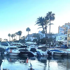 Сasa de vacaciones Casita Junto Al Mar En El Puerto De Cabopino, Marbella
